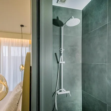 Nidra Veranda With Private Pool Апартаменти *