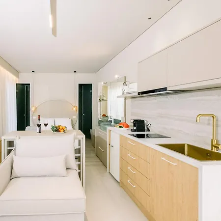 Nidra Veranda With Private Pool